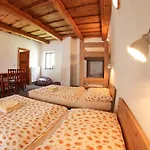 Na Rynku Chvalsiny 18 Apart Otel