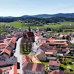 Apart-hotel Na Rynku Chvalšiny 18 3*