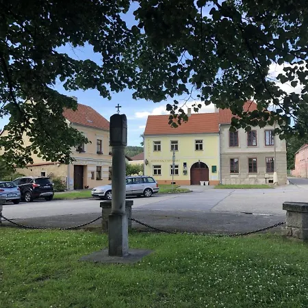 شقة فندقية Na Rynku Chvalsiny 18 Český Krumlov