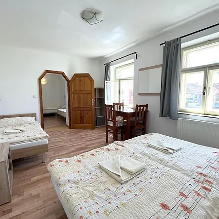شقة فندقية Na Rynku Chvalsiny 18 Český Krumlov