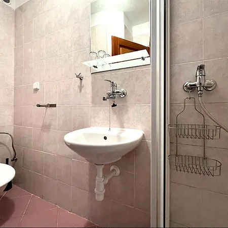 Apartamento Na Rynku Chvalsiny 18
