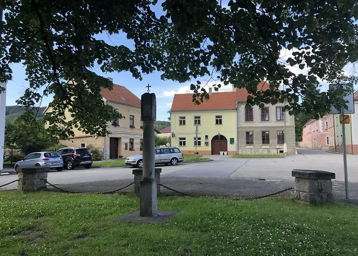 Lägenhetshotell Na Rynku Chvalsiny 18 Český Krumlov